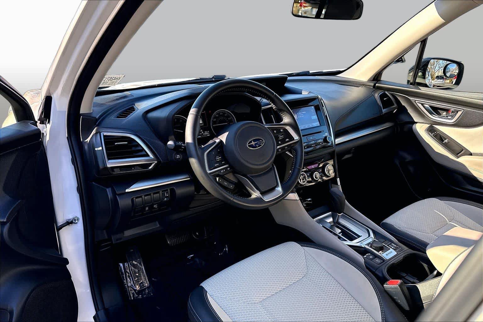 Used 2019 Subaru Forester Premium AWD/4WD image 18