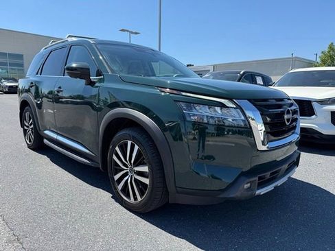 Used 2023 Nissan Pathfinder Platinum w/ Lighting Package (N93) AWD/4WD image 1