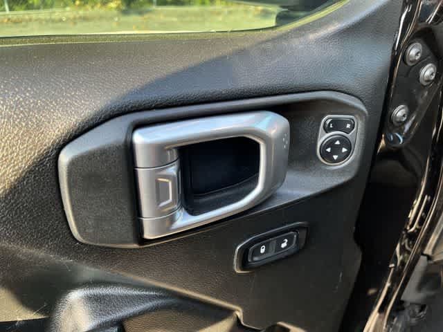 Used 2020 Jeep Gladiator Rubicon AWD/4WD image 29
