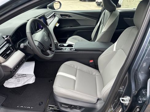 New 2026 Toyota Camry SE FWD image 15