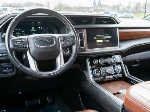 Used 2023 GMC Yukon Denali Ultimate image 45
