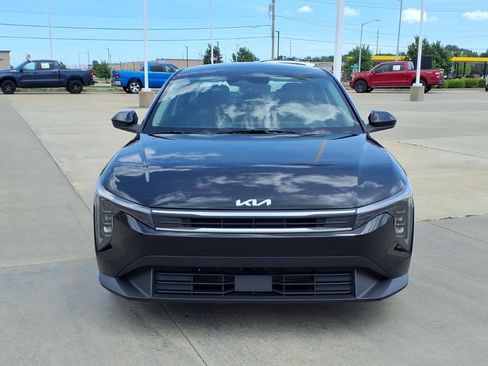 Used 2025 Kia K4 FWD image 7