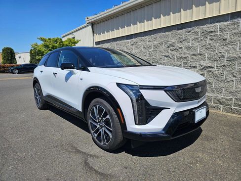 New 2026 Cadillac Optiq Sport 1 RWD image 10