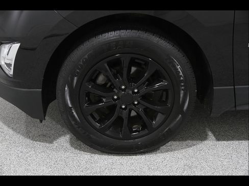 Used 2019 Chevrolet Equinox LT FWD image 21