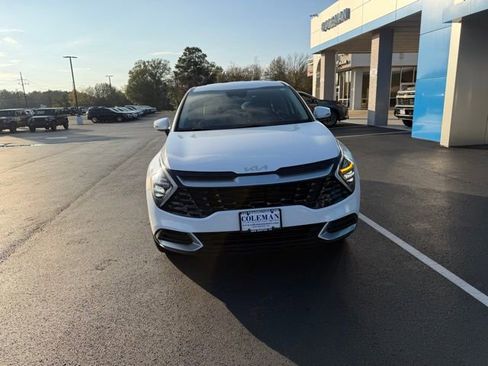 Used 2024 Kia Sportage EX image 2