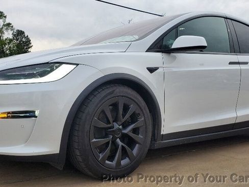 Used 2022 Tesla Model X image 1