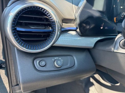 New 2026 Chevrolet Trax LT w/ Midnight Edition image 28