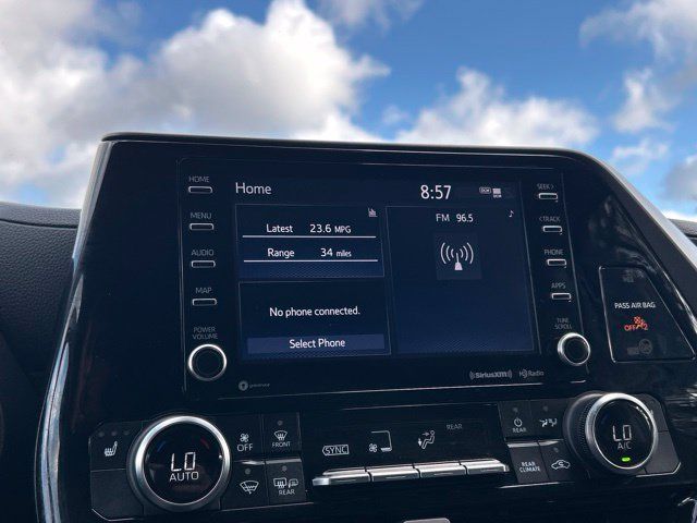 Used 2022 Toyota Highlander XLE AWD/4WD image 84