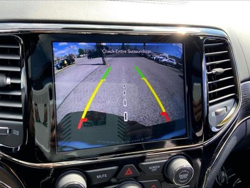 Used 2020 Jeep Grand Cherokee High Altitude AWD/4WD image 21