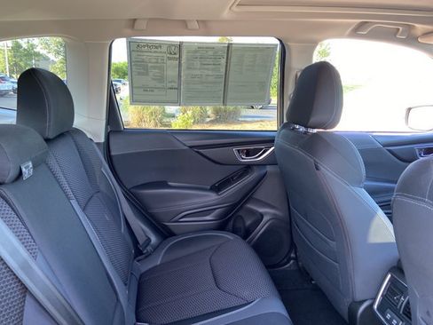 Used 2022 Subaru Forester Premium AWD/4WD image 21
