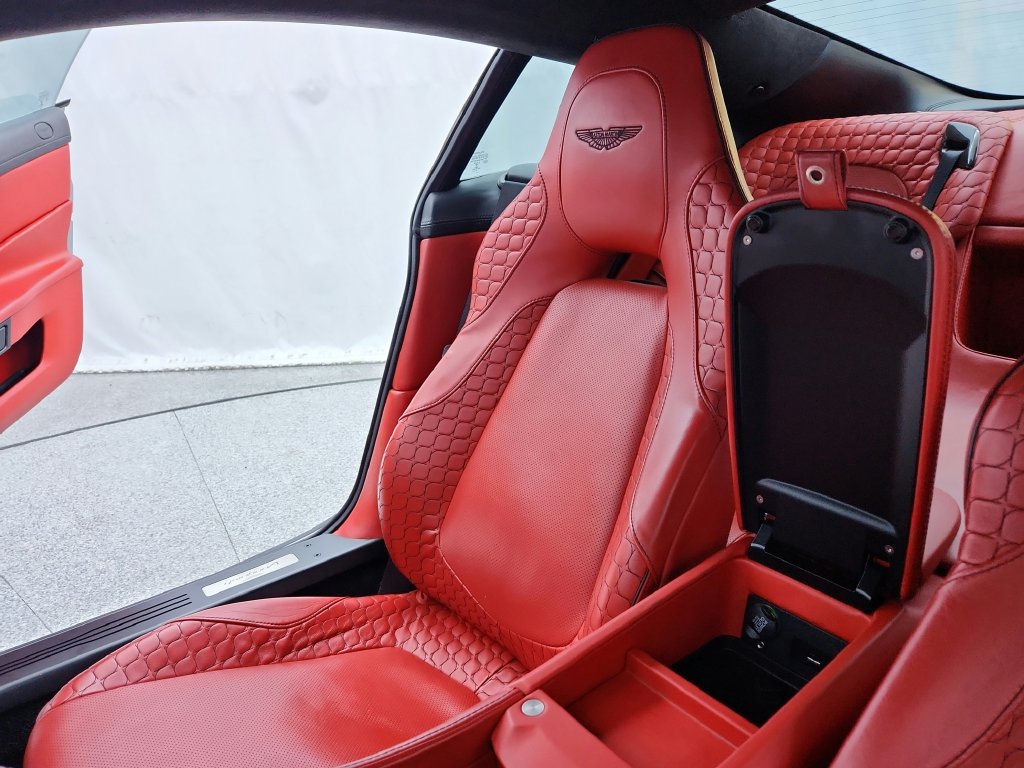 Used 2014 Aston Martin Vanquish Coupe RWD image 16