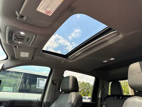 Used 2020 GMC Sierra 2500 Denali w/ Denali Ultimate Package AWD/4WD image 31