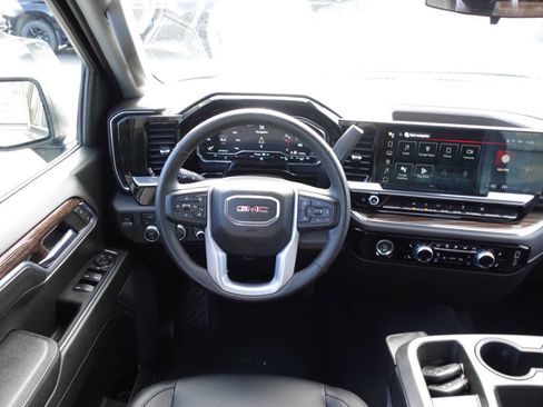 Used 2023 GMC Sierra 1500 Elevation image 40
