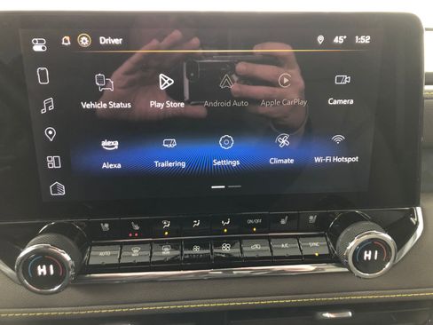 Certified 2025 Chevrolet Colorado ZR2 w/ Technology Package image 25