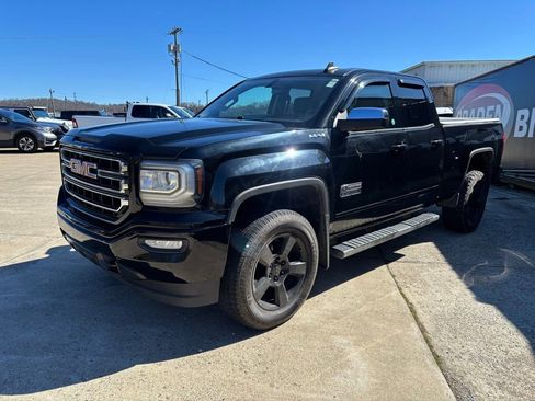 Used 2017 GMC Sierra 1500 SLE image 3