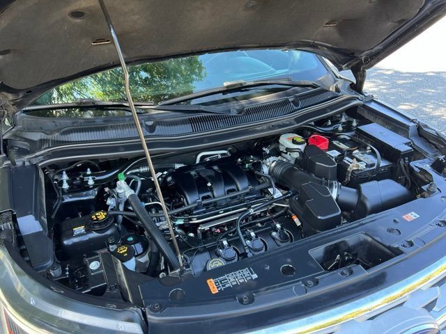 Used 2019 Ford Explorer XLT w/ Equipment Group 202A FWD image 45