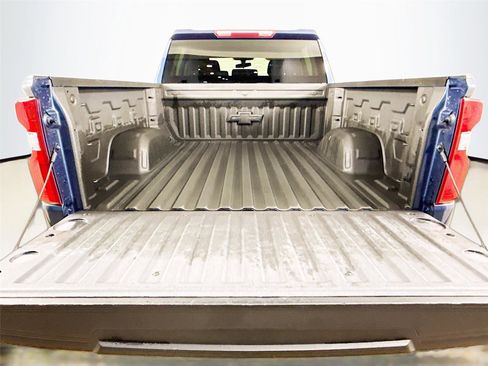 Used 2021 Chevrolet Silverado 1500 RST image 25