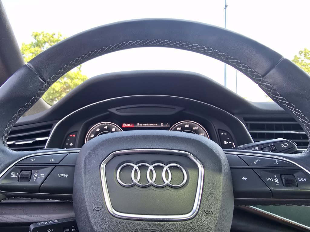 Used 2021 Audi Q8 Premium Plus AWD/4WD image 28