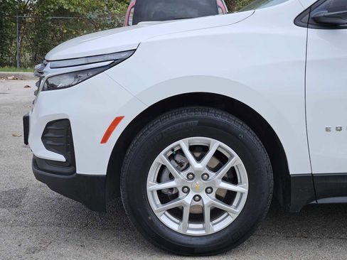 Used 2022 Chevrolet Equinox LS w/ LPO, Floor Liner Package image 8