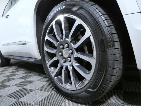 Used 2020 GMC Acadia Denali w/ Trailering Package AWD/4WD image 25