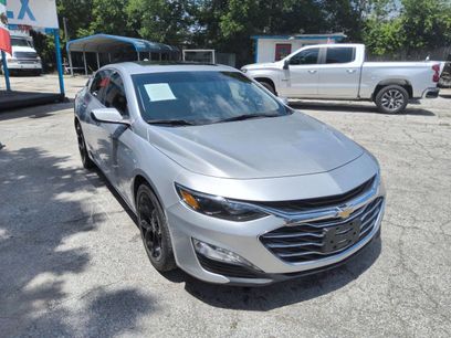 Used 2021 Chevrolet Malibu LT