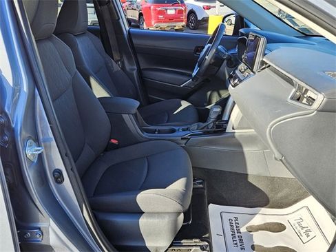 Used 2023 Toyota Corolla Cross LE image 15