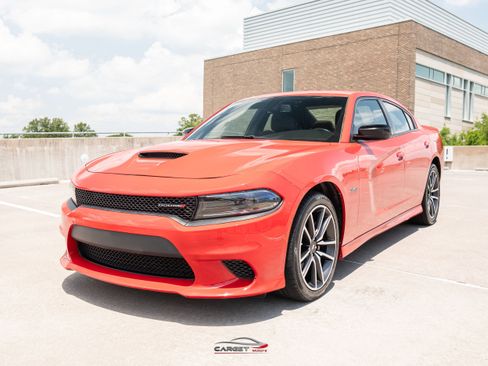 Used 2023 Dodge Charger R/T RWD image 3