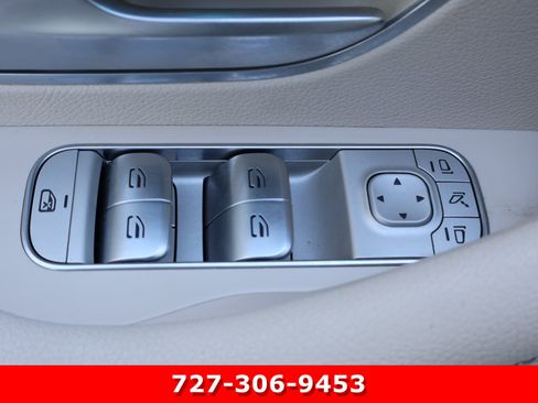 Certified 2022 Mercedes-Benz GLE 350 4MATIC image 17