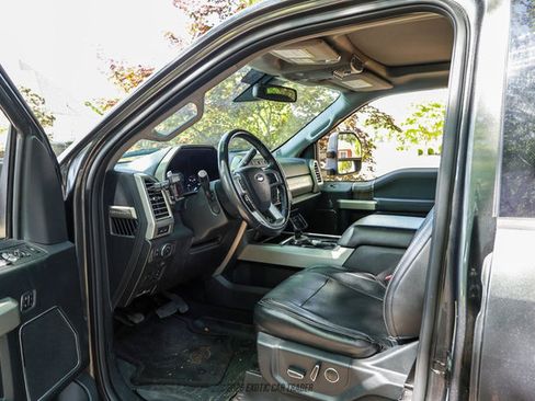 Used 2017 Ford F350 Lariat w/ Lariat Ultimate Package AWD/4WD image 20