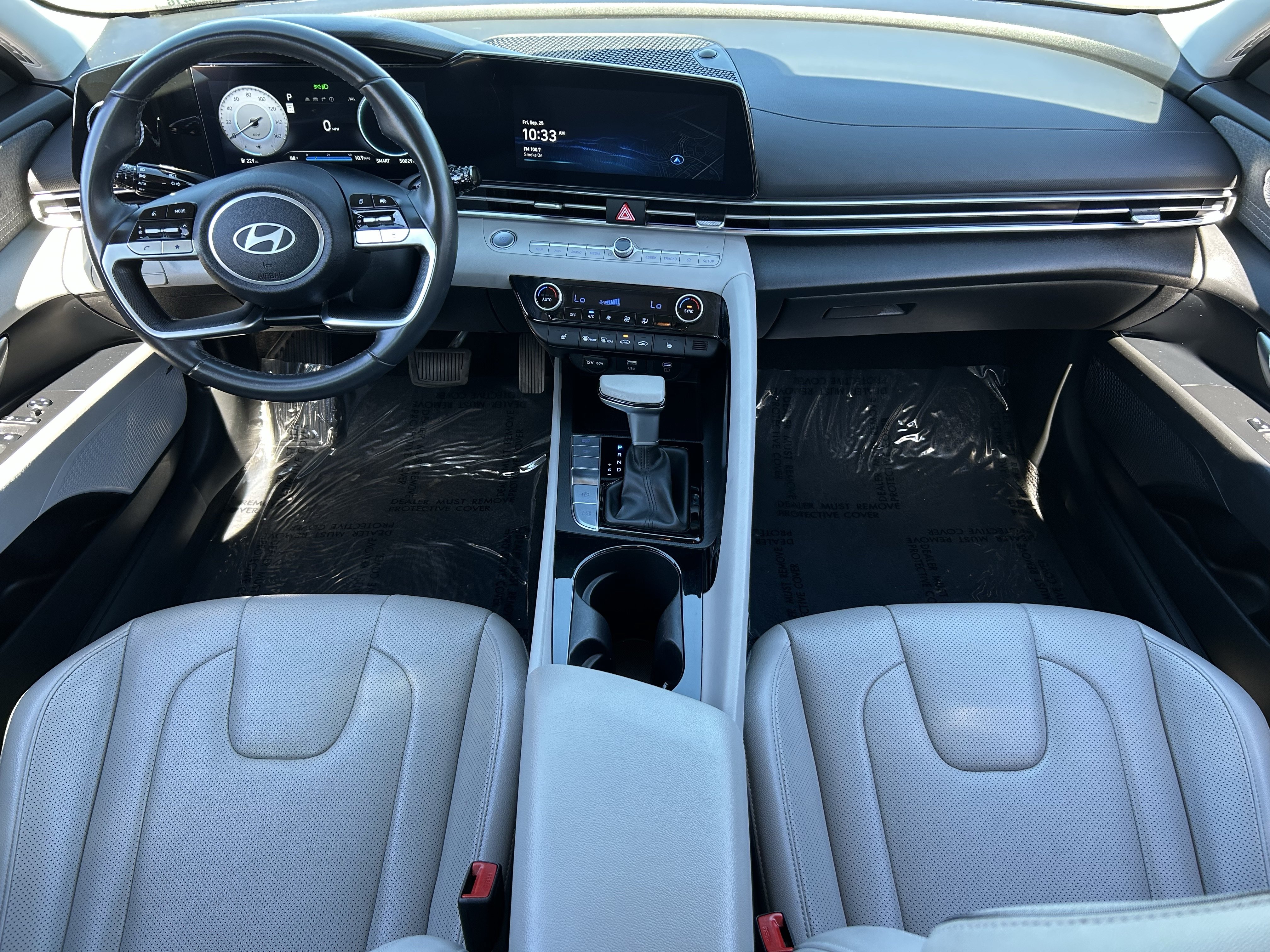 Used 2025 Hyundai Elantra Limited FWD image 14