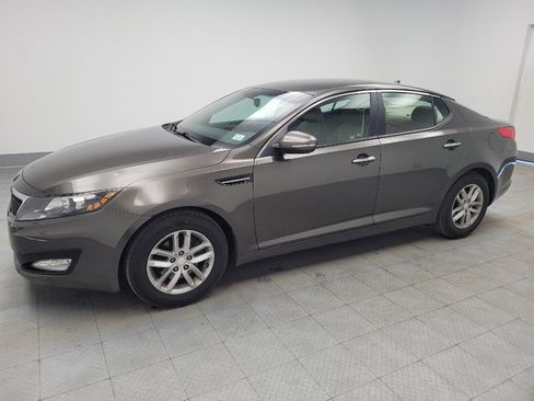 Used 2013 Kia Optima LX image 2