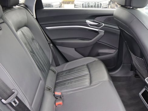 Used 2021 Audi e-tron Premium w/ Convenience Plus Package image 14