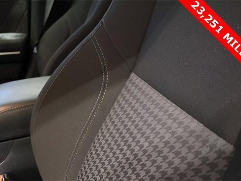 Used 2023 Dodge Charger SXT image 16