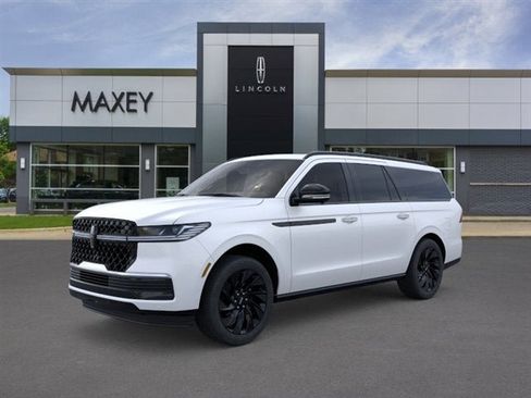 New 2026 Lincoln Navigator L Reserve w/ Jet Appearance Package AWD/4WD image 24