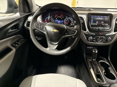 Used 2021 Chevrolet Equinox LT AWD/4WD image 11