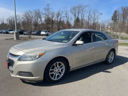 Used 2015 Chevrolet Malibu LT w/ Power Convenience Package image 22