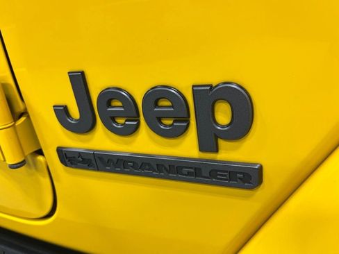 Used 2021 Jeep Wrangler Unlimited Sport AWD/4WD image 40