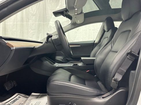 Used 2023 Tesla Model 3 Standard Range image 14