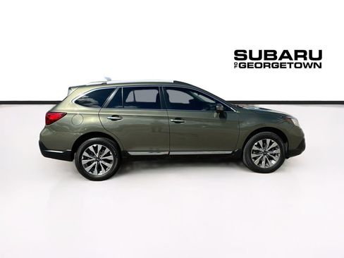 Used 2019 Subaru Outback 2.5i Touring w/ Popular Package #3A AWD/4WD image 8