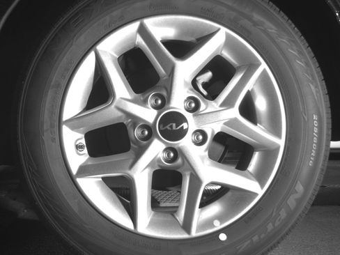 Used 2025 Kia Soul LX w/ LX Technology Package FWD image 14