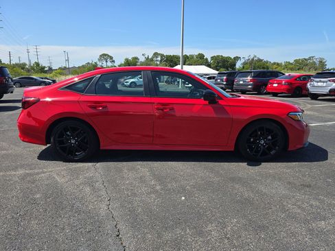 Certified 2025 Honda Civic Sport image 3