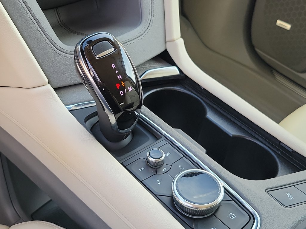 Used 2022 Cadillac XT5 Premium Luxury w/ LPO, Floor Liner Package FWD image 31