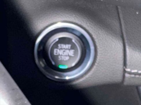 Certified 2023 Buick Envision Essence image 27