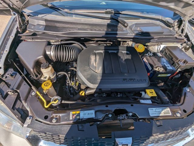 Used 2020 Dodge Grand Caravan SXT FWD image 10
