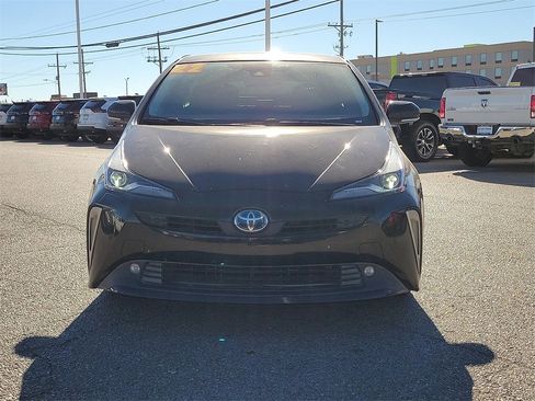 Used 2022 Toyota Prius XLE image 3