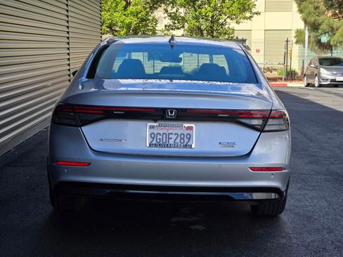 Used 2023 Honda Accord Touring image 5