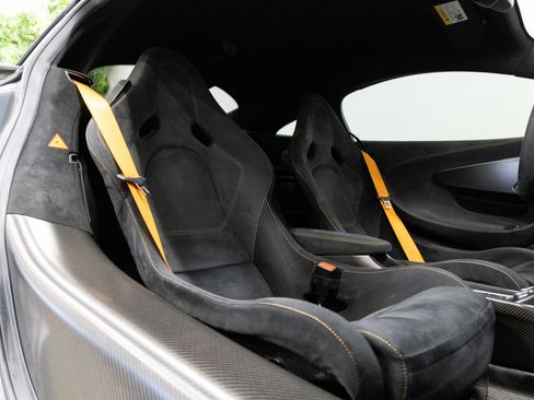 Used 2019 McLaren 600LT image 18