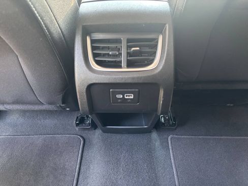 Used 2025 Chevrolet Blazer LT FWD image 24