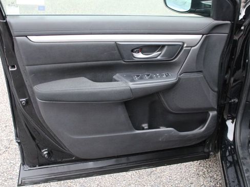 Used 2017 Honda CR-V LX image 19