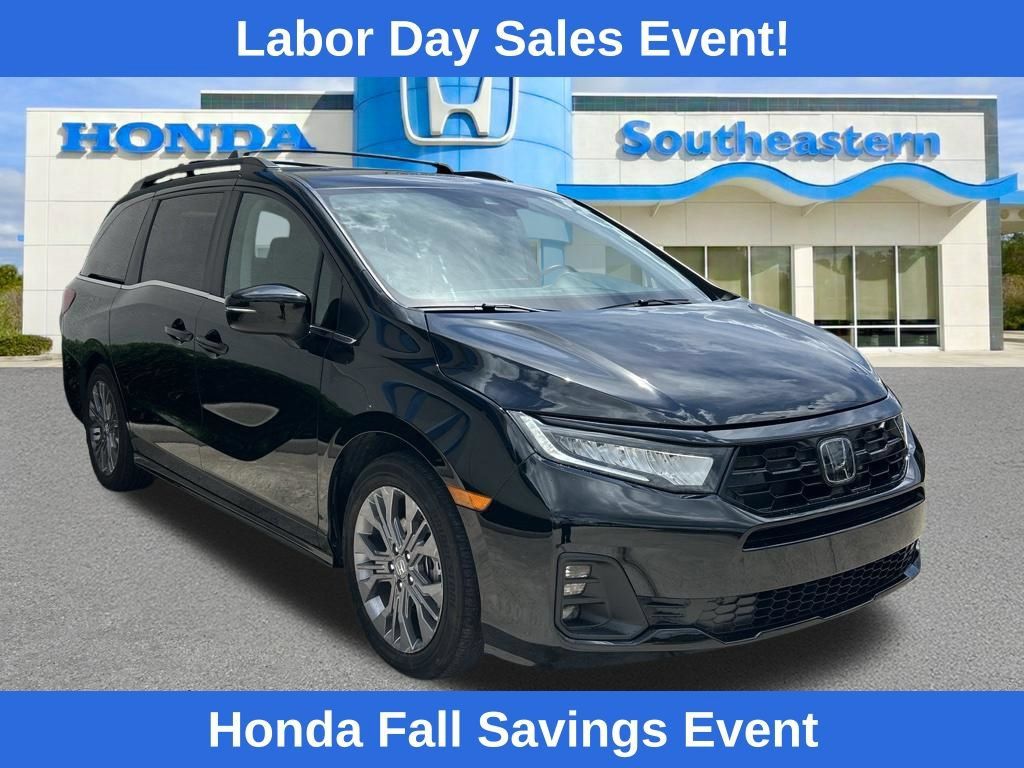 Used 2025 Honda Odyssey Touring image 3